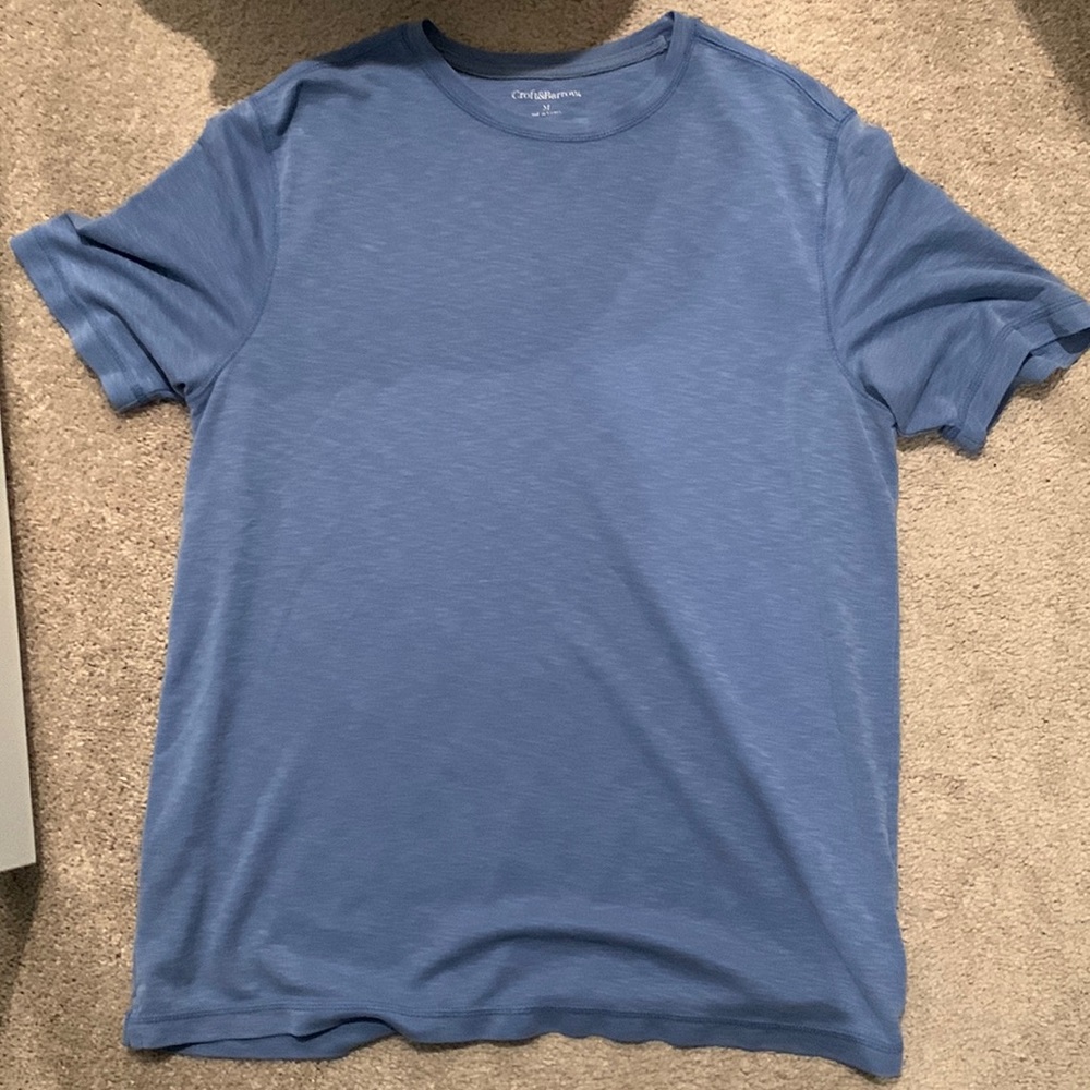 Mens medium light blue Croft and barrow shirt